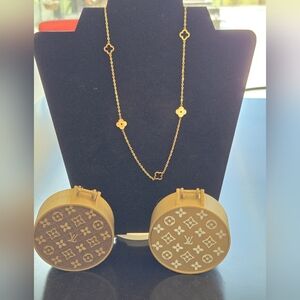 Gold Clover Necklace